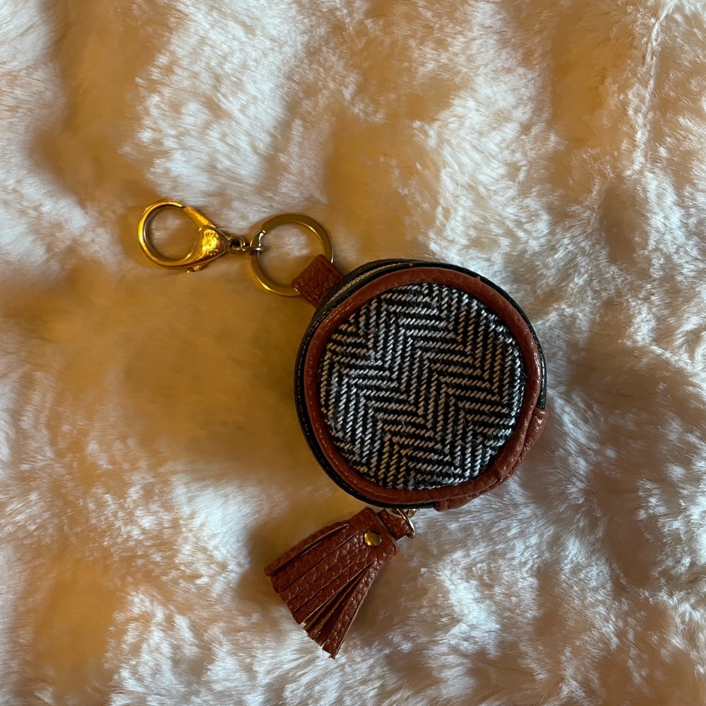 Itzy Ritzy Brown Leather & Black White Herringbone Keychain Coin Pouch
